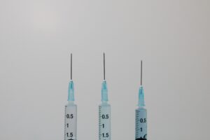 Igły do strzykawek – czym różnią się poszczególne rodzaje i do czego służą?